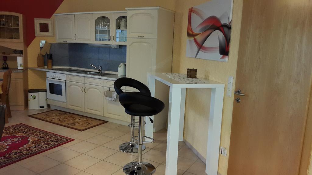 Ferienwohnung Zinn Rockeskyll Pokój zdjęcie
