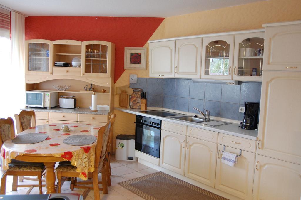 Ferienwohnung Zinn Rockeskyll Zewnętrze zdjęcie